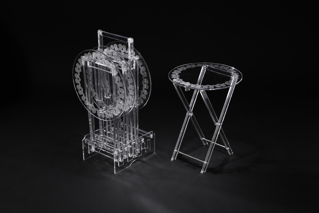 طقم طاولة دائري من 4 قطع مطبوع عليه فضي، أبعاده 40 سم × 50 سم/8 مم