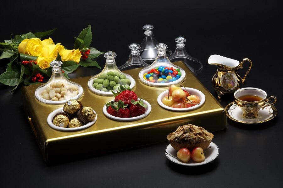 Vague Acrylic Golden Tray with 6 Mini Tajin 41.5 cm