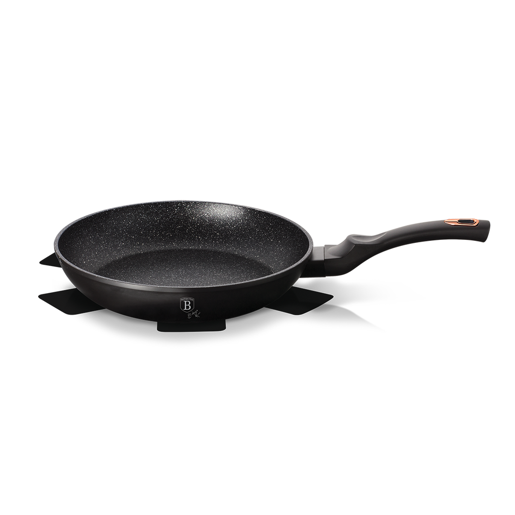 مقلاة Berlinger Haus مقاس 28 سم مع مجموعة Protector Black Rose